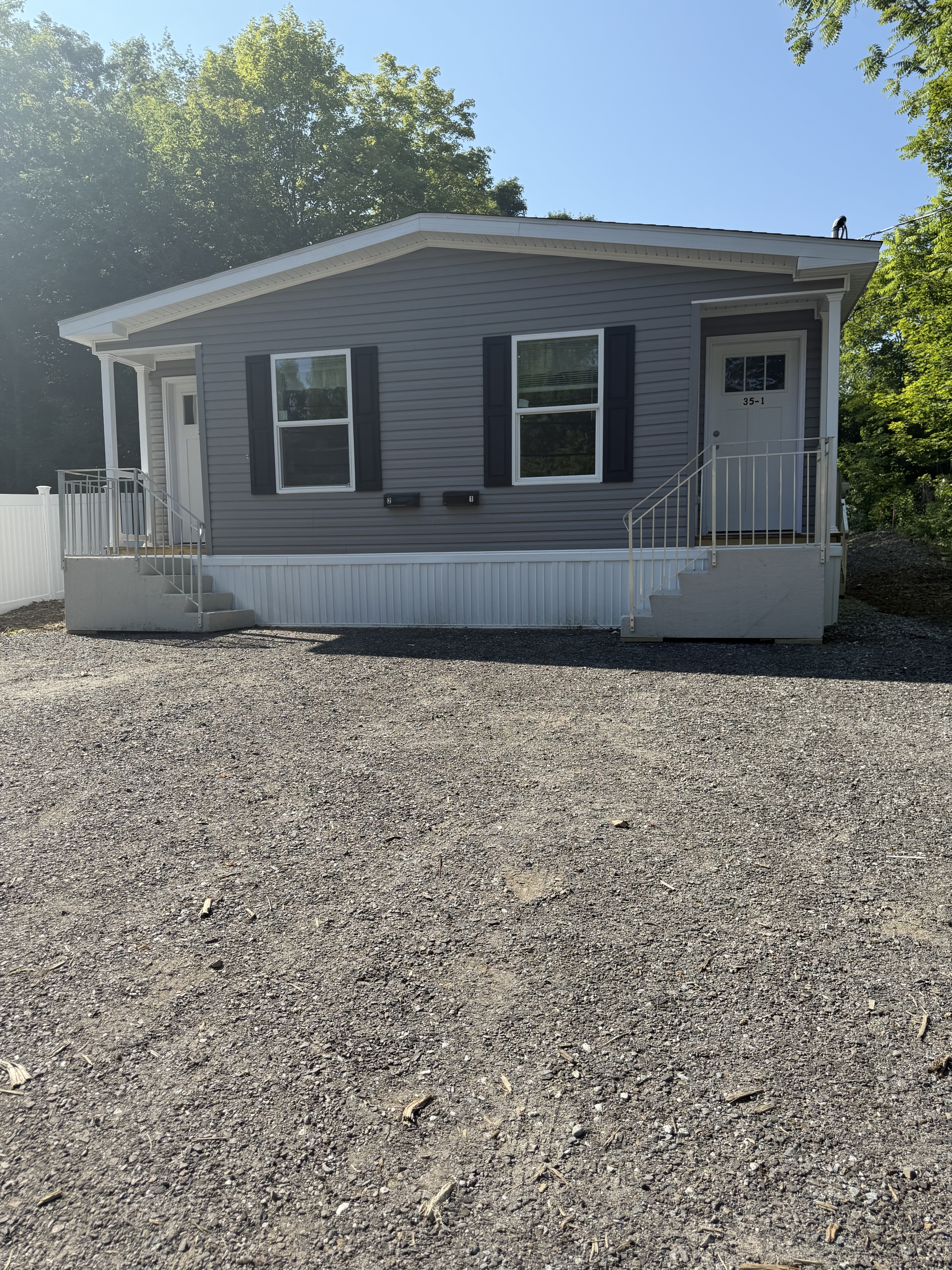 35 Windsor Street - 1