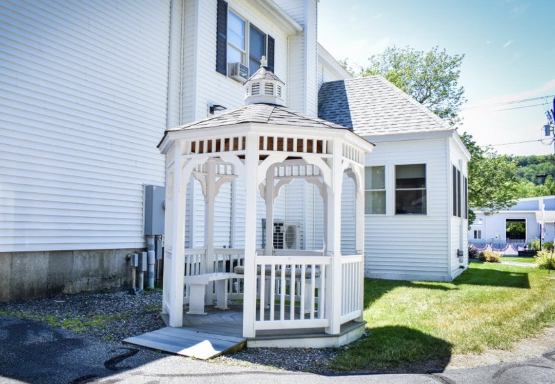 Gallery Image 10