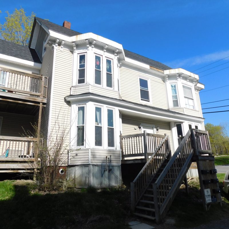 22 Highland Ave Apt 1